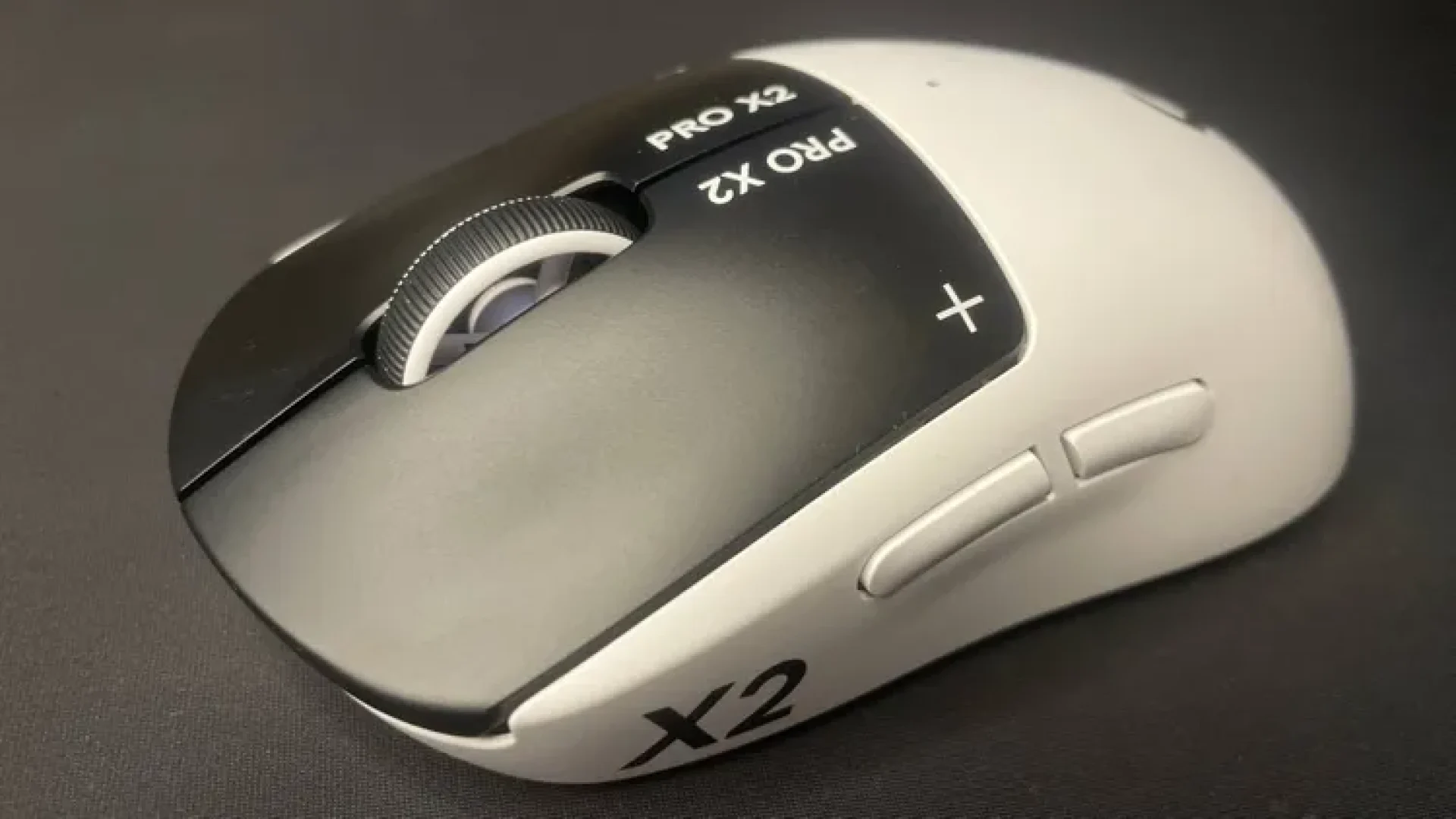 Imag-logitech-AuraGame