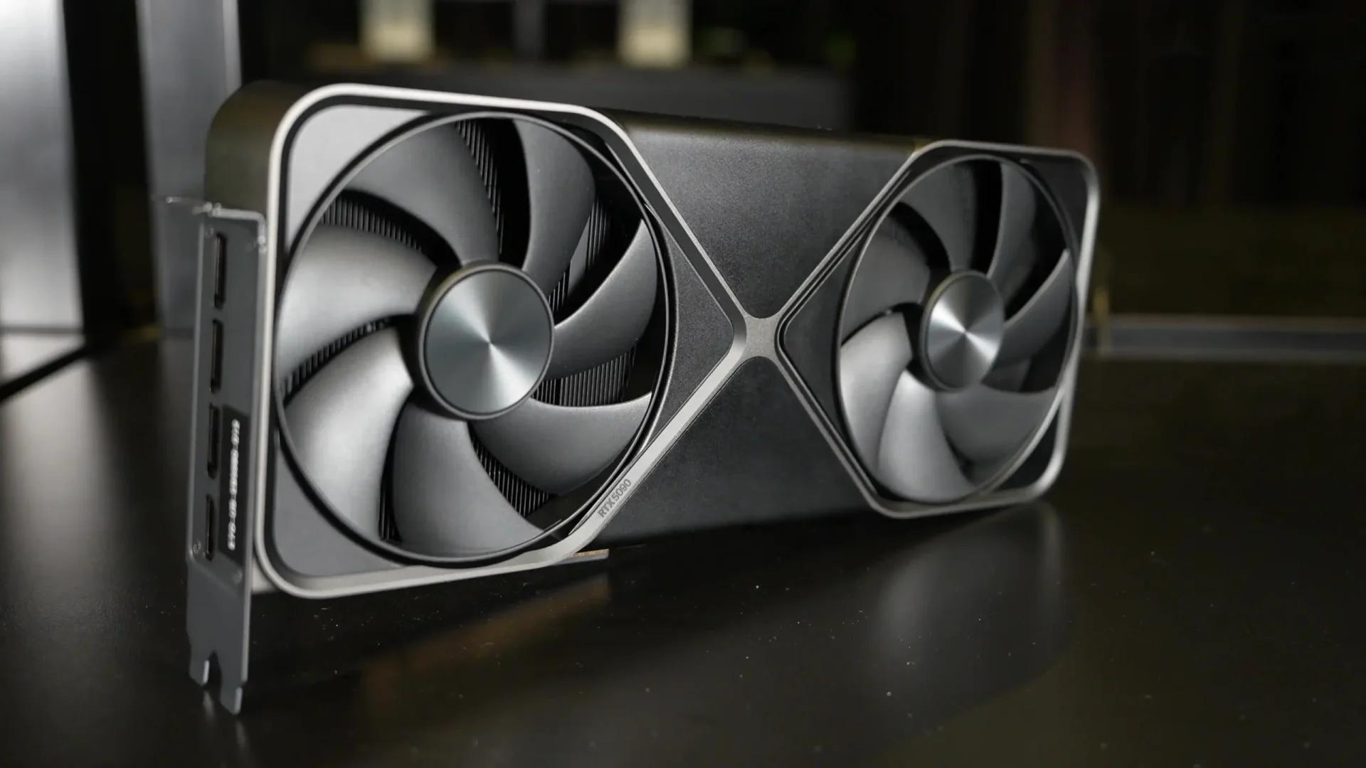 RTX-5090-AuraGame
